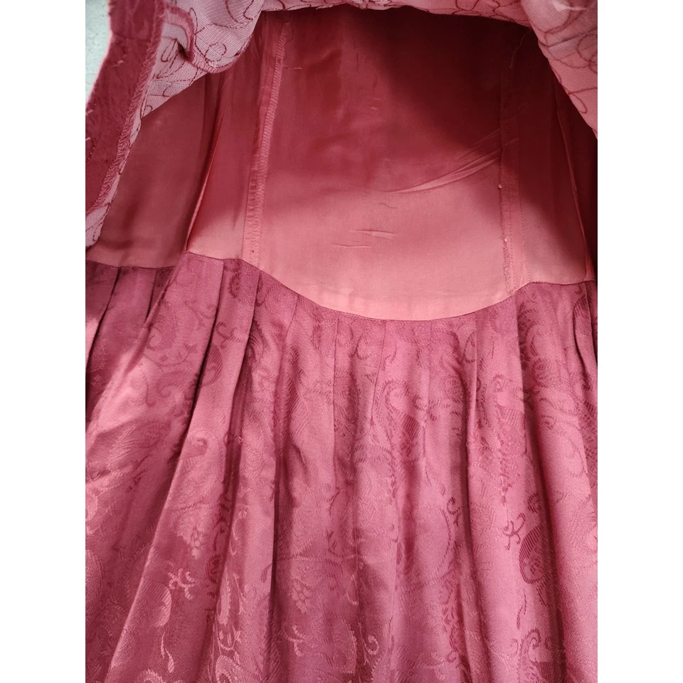 Vestido midi vintage Karin Stevens cachemir brocado manga abullonada talla 8 rosa pequeño  Foto 3 de 4
