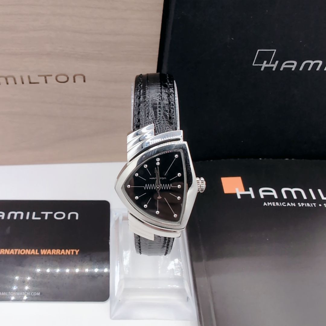 Hamilton ventura 型番：H242112 極美品 Hamilton H242112 Analog Quartz Women Rare Ventura Ventura