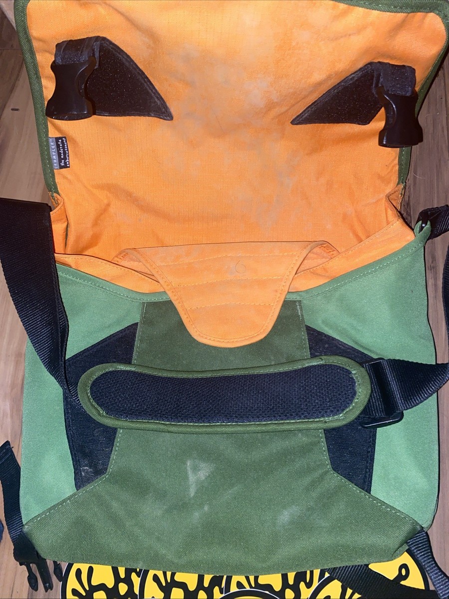 Crumpler The Moderate Embarrassment Laptop/Messenger Bag Green