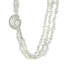Vintage Triple Strand MOP Shell Necklace Large Turbo Pendant White Beachy Boho