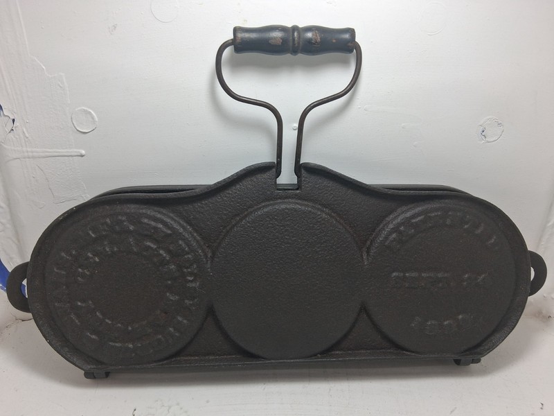 FOLEY SUGRUE & EVANS PAT. 1889 CAST IRON FLOP GRIDDLE