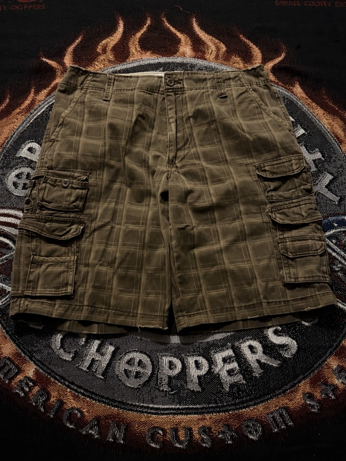 Plugg Men's Brown Plaid Cotton Canvas Cargo Shorts Multi Pocket Flat Front