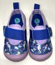 Newtz Toddler Girl Seahorse Water Sneaker Size 5/6 Purple B J