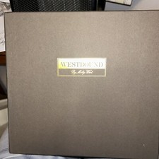 Westbound by Molly West Premium IVORY PHOTO ALBUM Holds 4" x 6" & 5" x 7" Photos