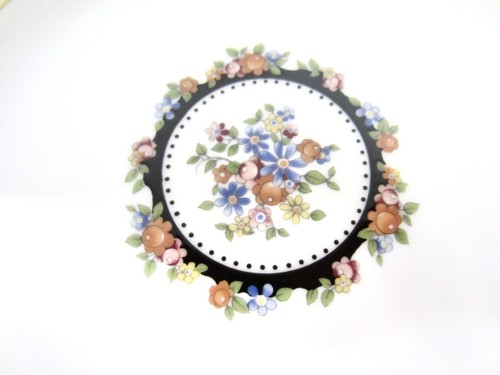 Lot of 4 1983 WEDGWOOD "OSBORNE" Bread & Butter Plates Black & Floral Border - Picture 5 of 8