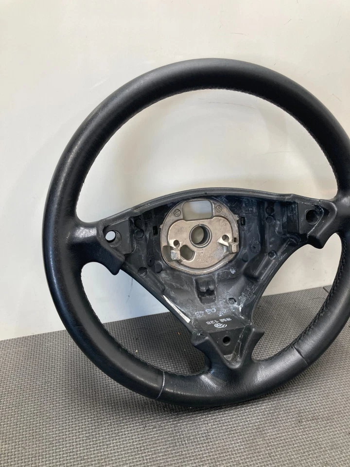 03-06 Volante Porsche Cayenne 3 radios cuero OEM 7L5419091J Foto 4 de 4