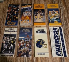 1976-1988/8 LOT/San Diego Chargers OFFICIAL NFL media guides Collection~