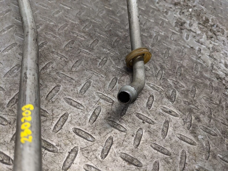 Manguera de enfriador de aceite de motor 5,3 L 1178588 OEM para GMC Sierra 2500 HD/Yukon 2001-2005 Foto 3 de 4