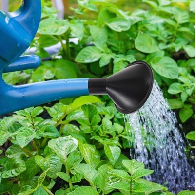 Even Flow Sprinkler f��r Gie?kanne, die sich schnell an vorhandenen Ausl?ufern