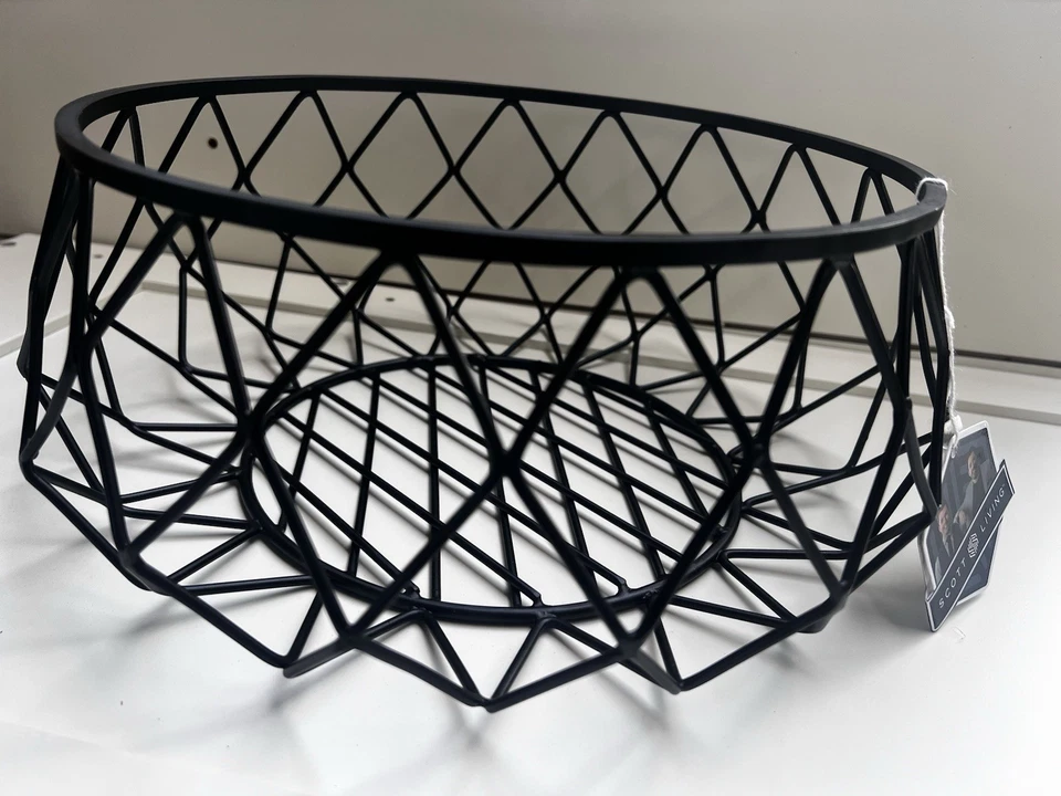 Scott Living Catalyst Centerpiece Fruit Basket, 13-Inch, Antique Black Foto 4 de 4