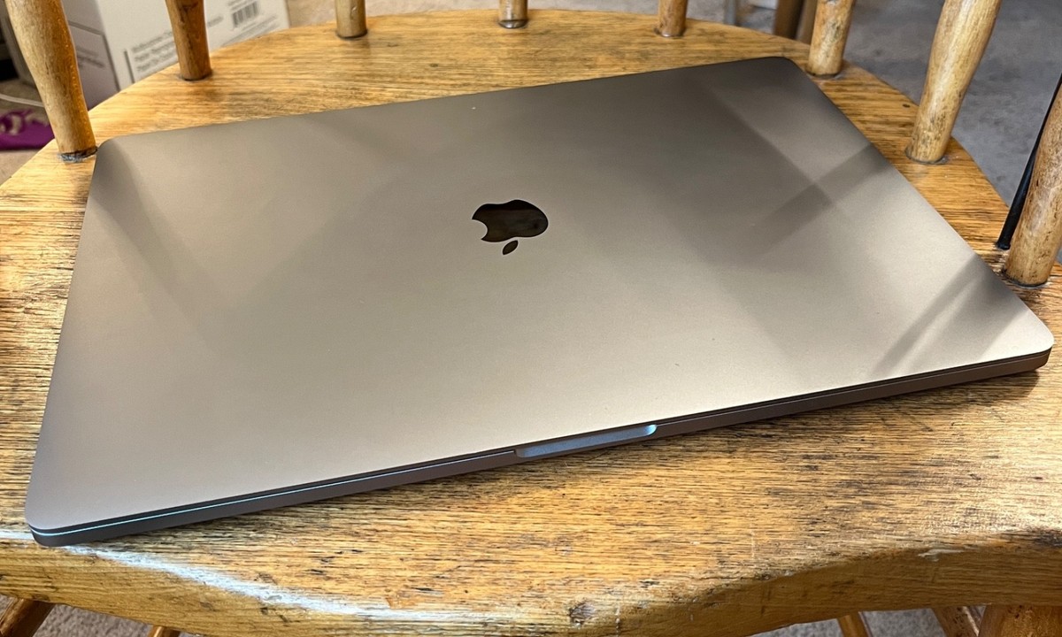 Apple MacBook Pro 16