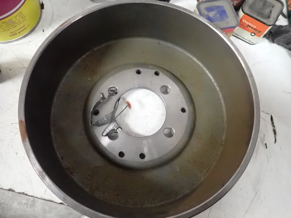 NOS 1951 – 1967 年雪佛兰卡车螺旋桨轴停车制动鼓通用 # 591614 — 第 2/4 张图片