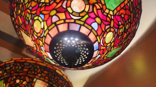 Pair Russian Tiffany Replica Lamps w/ Beautiful Imprinted Bases - Picture 8 of 10