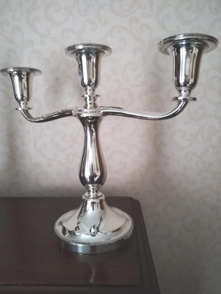 Fabulosos candelabros antiguos Walker Hall de los años 20 Sheffield placa de plata en muy buena condición par Foto 2 de 4