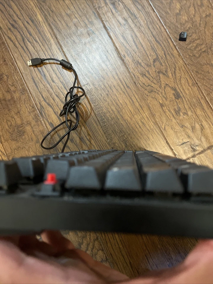 GIGABYTE FORCE K83 Mechanical Gaming Keyboard - Black Tested Used - Image 3 of 4