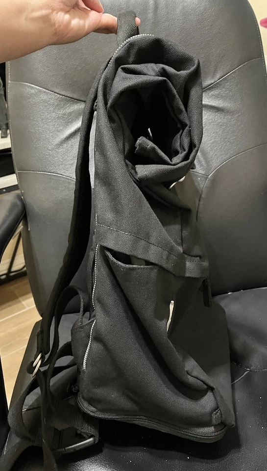 IKEA FORENKLA Grande Llevar de Viaje Fin de Semana Mochila con Tapa Enrollable Funda para Portátil Negra Foto 2 de 4