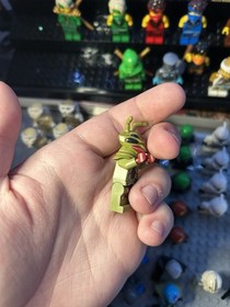 Lego 70708 70709 - Space Galaxy Squad Hive Crawler Mantizoid Minifig - 2013 Mint