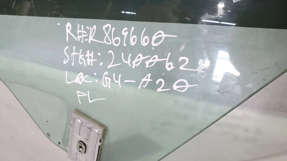 Hyundai Genesis 2009 2010 2011 2012 OEM puerta delantera izquierda vidrio  Foto 2 de 4