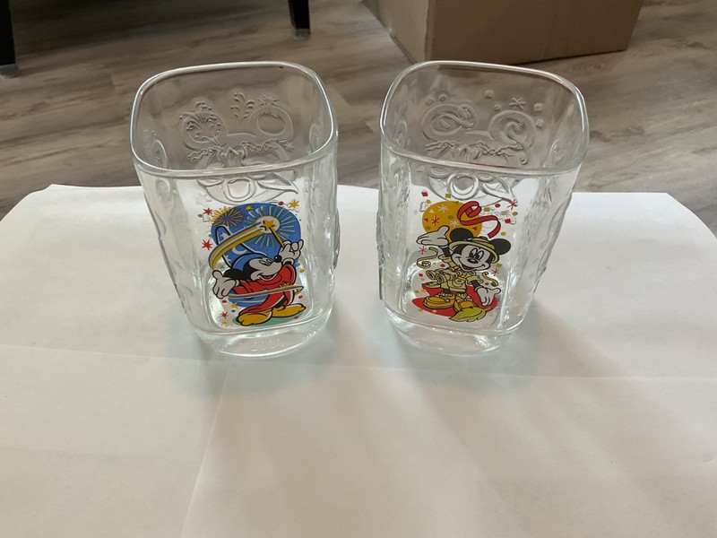 Lot of 2 vintage McDonalds Walt Disney celebration 2000 square tumblers
