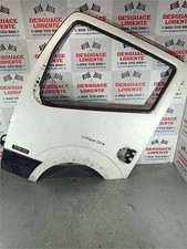Porte avant et accessoires Nissan CABSTAR