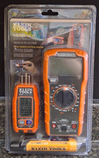 RI4 Klein Tools 69355 Multimeter/Volt/Outlet Tester Premium Electrical Set