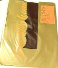 Womens Saks Fifth Ave Bordeaux Pantyhose Sz B 9033 Sheer Control Top Sandalfoot 