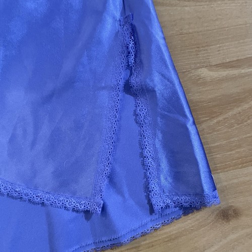 VTG Victorias Secret Satin Slip & Robe Size M Lace Trim Lavender Purple Babydoll - Picture 5 of 18