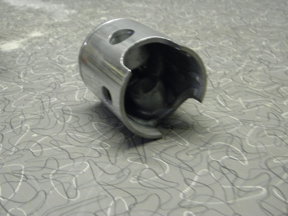 Pistón estándar Yamaha AT2M MX Enduro 1972-73 NOS 318-11631-00 Foto 4 de 4