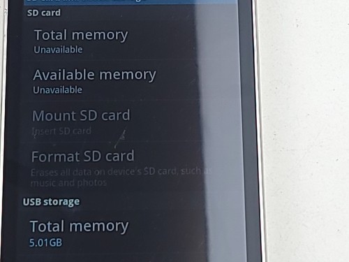 Samsung Galaxy Player S 5.0 (YP-G70) 8GB - White - Digital Media Player - N126 - Picture 3 of 7