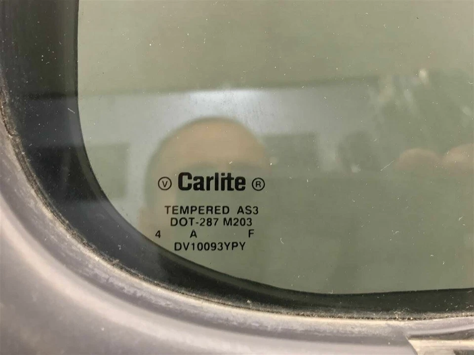 Lincoln Aviator 2003-2005 pasajero puerta trasera ventilación vidrio OEM 2C5Z-7825766-BAA Foto 3 de 3