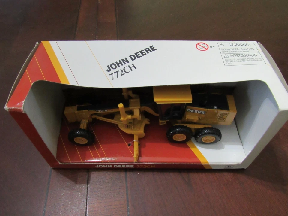 NIIFICADORA ERTL 1/50 JOHN DEERE 772 CANALES - NUEVA EN CAJA - NUNCA EXPUESTA Foto 3 de 4