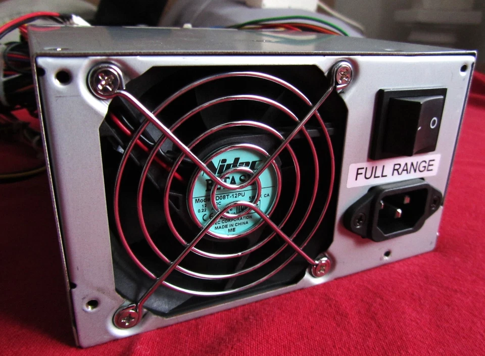 AOpen FSP550-60PLN Netzteil 550 W - Bild 2 von 4