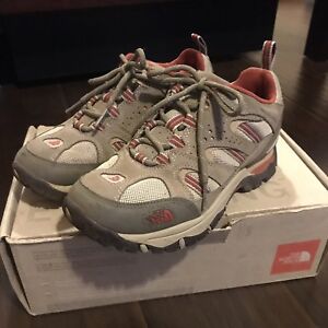 The North Face Strive Women S Hiking Boots Size 7 5 Ebay