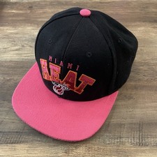 Mitchell & Ness NBA Miami Heat Hardwood Classics Gradient Wordmark Snapback Hat