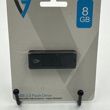 V7 8GB USB 2.0 Flash Drive Black Retractable USB Connector Impact Resistance