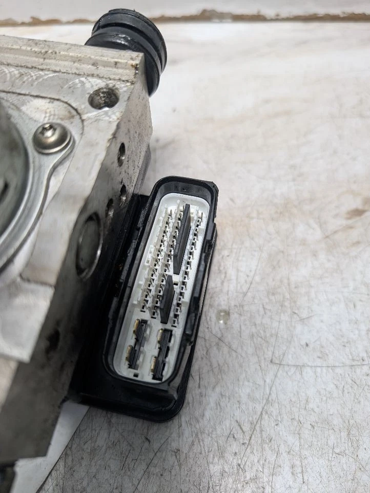 Conjunto modulador de piezas de freno antibloqueo sedán MX híbrido se adapta a 12-13 CIVIC 356145 Foto 2 de 4