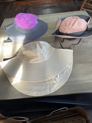 827 Pre Owned Women s Wide Brim Sun/Garden Hat Vented - 3 To Choose From
