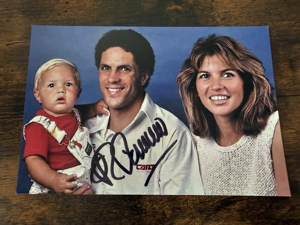 ROBERTO GUERRERO Signed 4X6 Photo INDY 500 CART Racing Autograph - Image 1 of 1