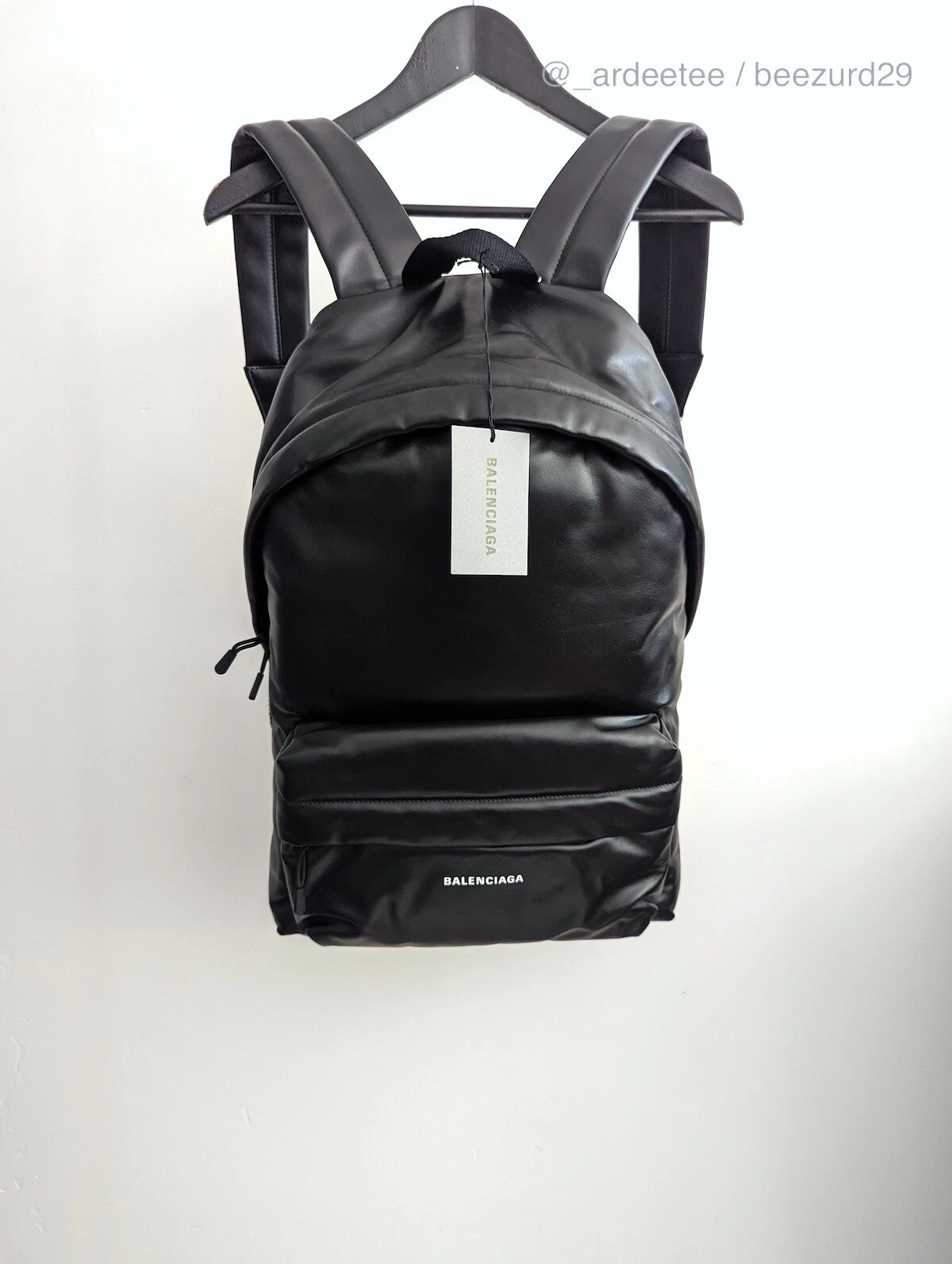 Balenciaga — BALENCIAGA LEATHER PUFFY PADDED BACKPACK $1,800 VETEMENTS (BLACK)