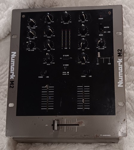 NUMARK M2 DJ MIXER - 2 CHANNEL SCRATCH MIXER - Picture 2 of 21