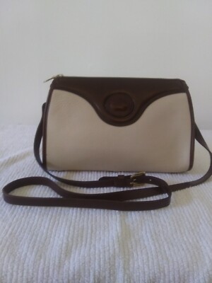 VTG DOONEY BOURKE AWL PEBBLED CROSBODY SHOULDER BAG IVORY-BONE w/DK BROWN TRIM