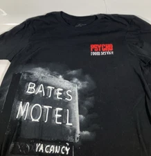 Universal Studios Florida Psycho Room Service Bates Motel T-Shirt Size Medium