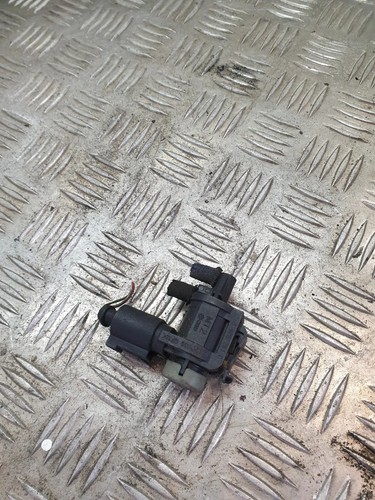 AUDI A4 8E2, B6 Vakuumventil 1j0906283c 2.50 Diesel 132kw 2003 13569006