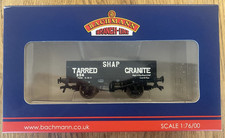Bachmann 37-035 - 5 Plank Wagon Shap Tarred Granite