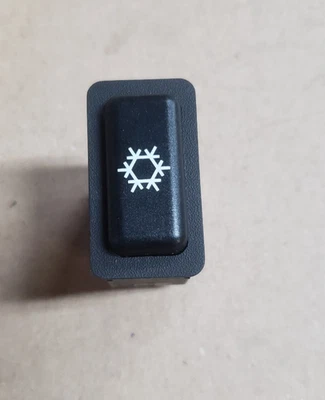 Bouton interrupteur climatisation climatiseur BMW SERIE 5 E28 - Photo 1/4