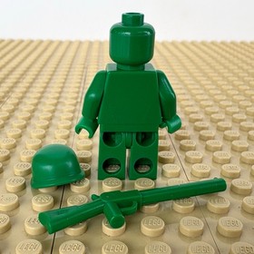LEGO Toy Story: Green Army Man, RIFLE, BASE, toy001, 7595, ON PATROL, 2010