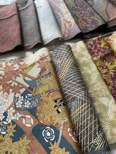 20pc Vtg Japanese Kimono Silk Fabric Remnants Lot Patchwork Craft Japan, 933 - Picture 3 of 7