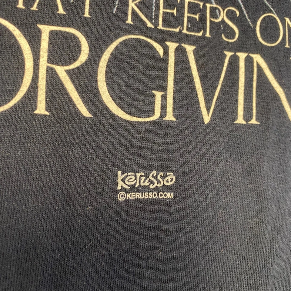 Camiseta gráfica Jesús el regalo que sigue perdonando para hombre L Kerusso Foto 3 de 4