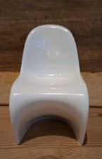 Vitra Miniature collection Panton chair. Design classic in white