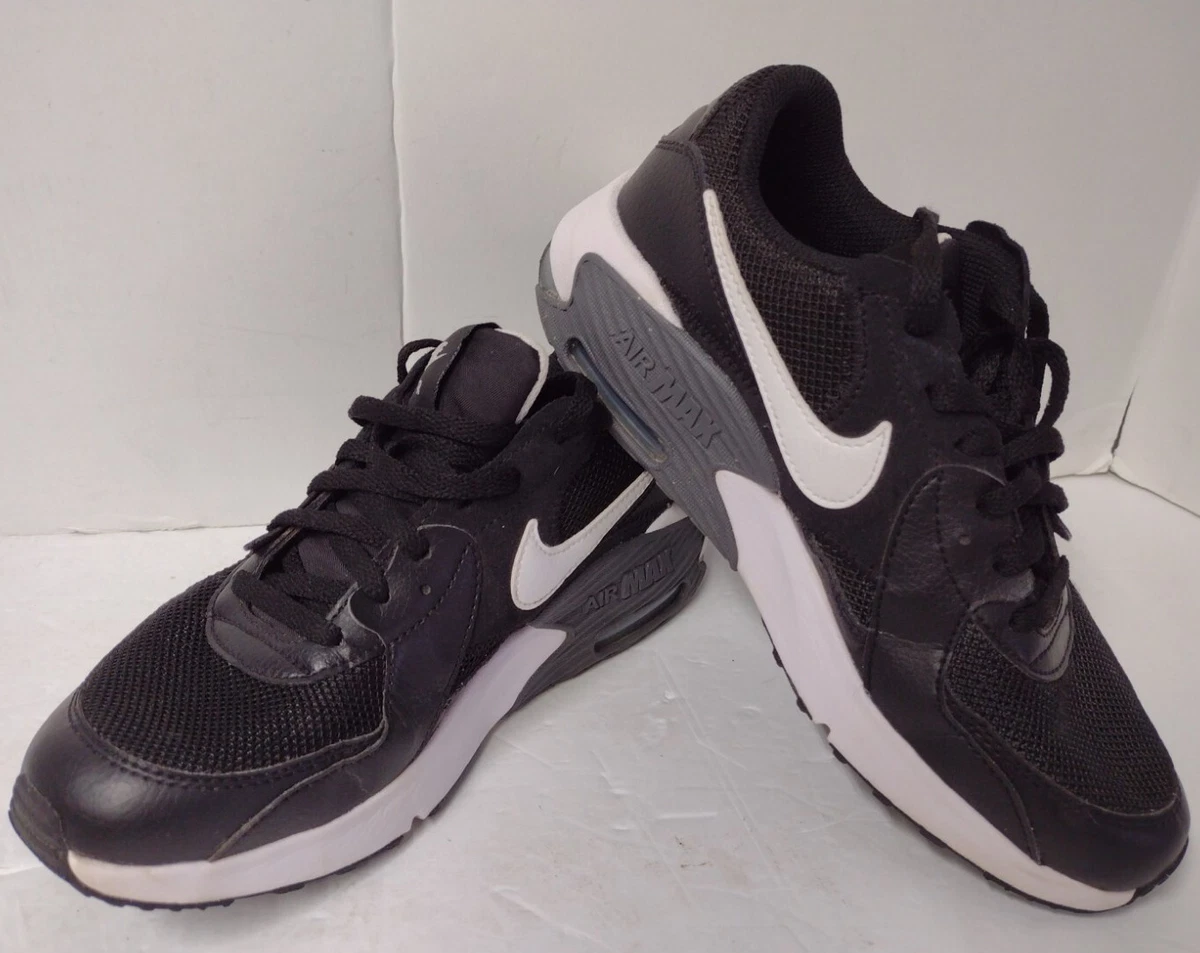 Nike excee junior clearance